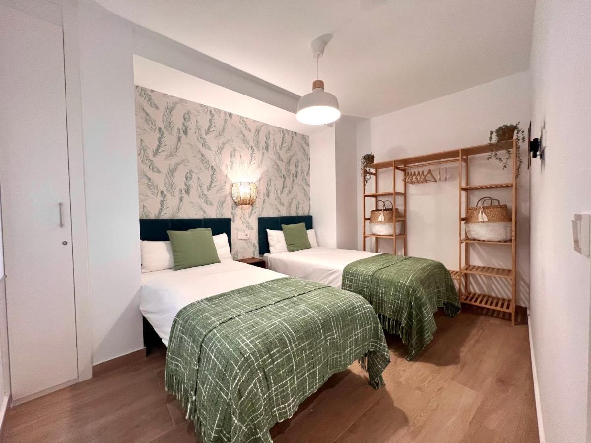 Huerto & Private Patio In The Old Town By Ele Apartments Malaga Ngoại thất bức ảnh